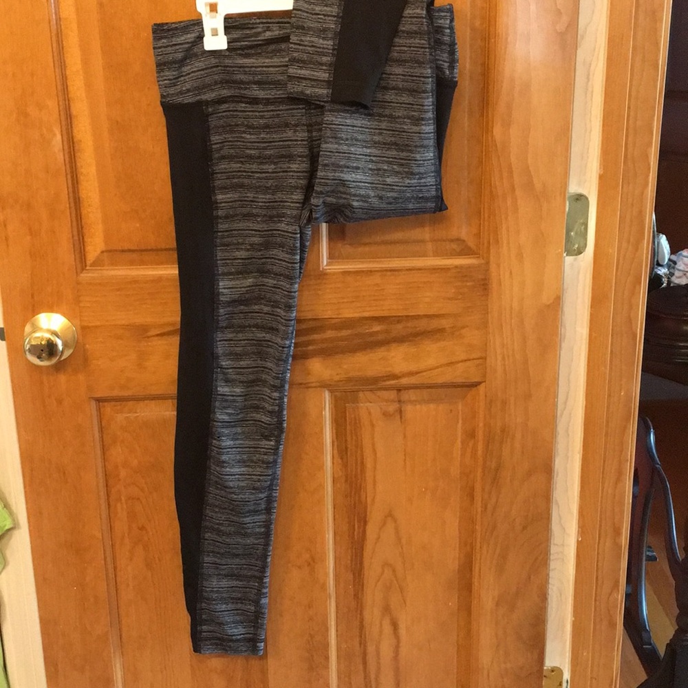 Active yoga pants